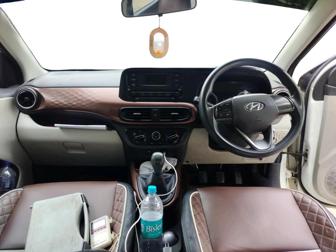 2022 Hyundai AURA S 1.2 CNG, CNG, Manual, 1,42,349 km, interior