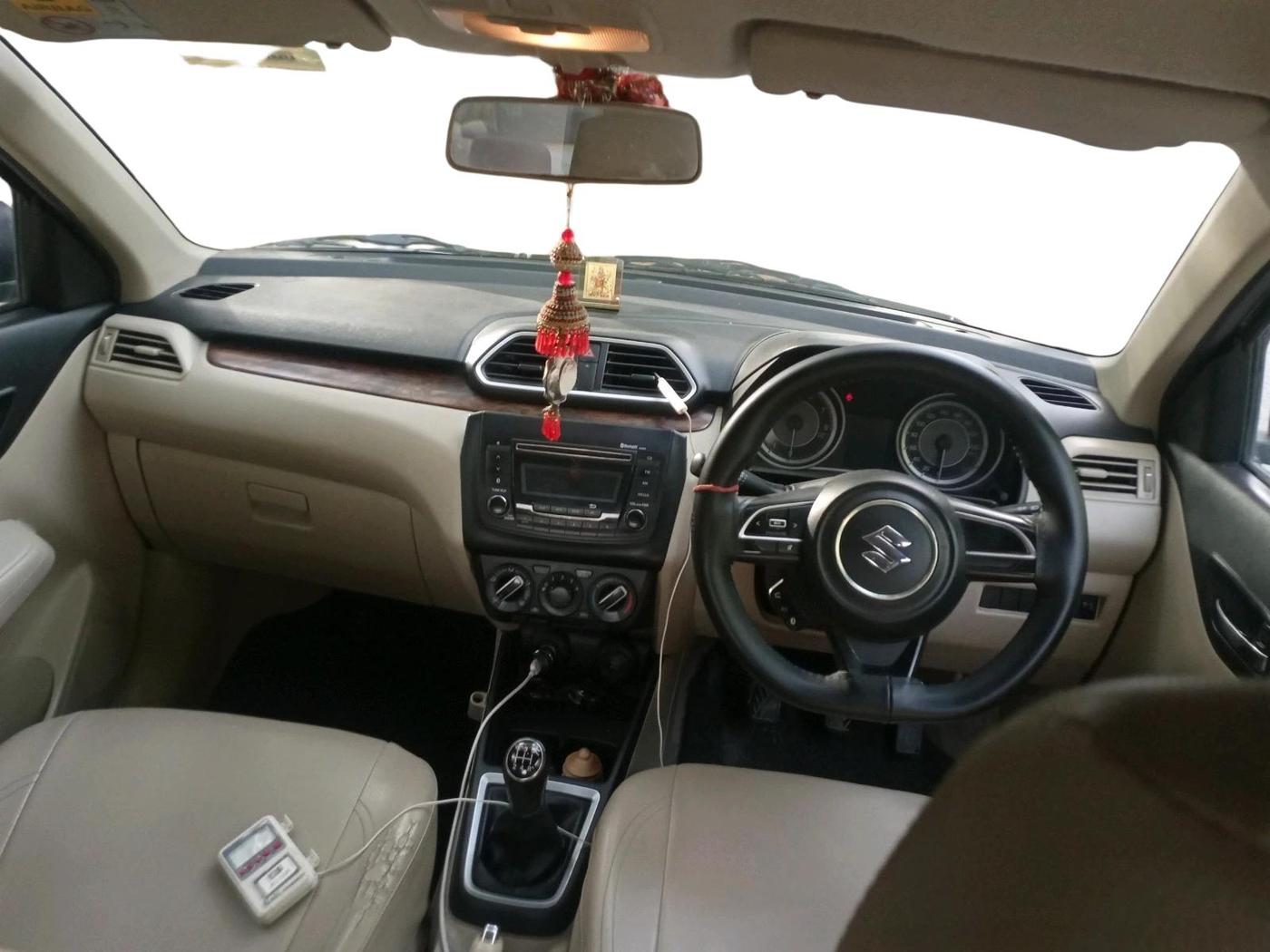 2018 Maruti Dzire VXI, CNG, Manual, 1,23,134 km, interior