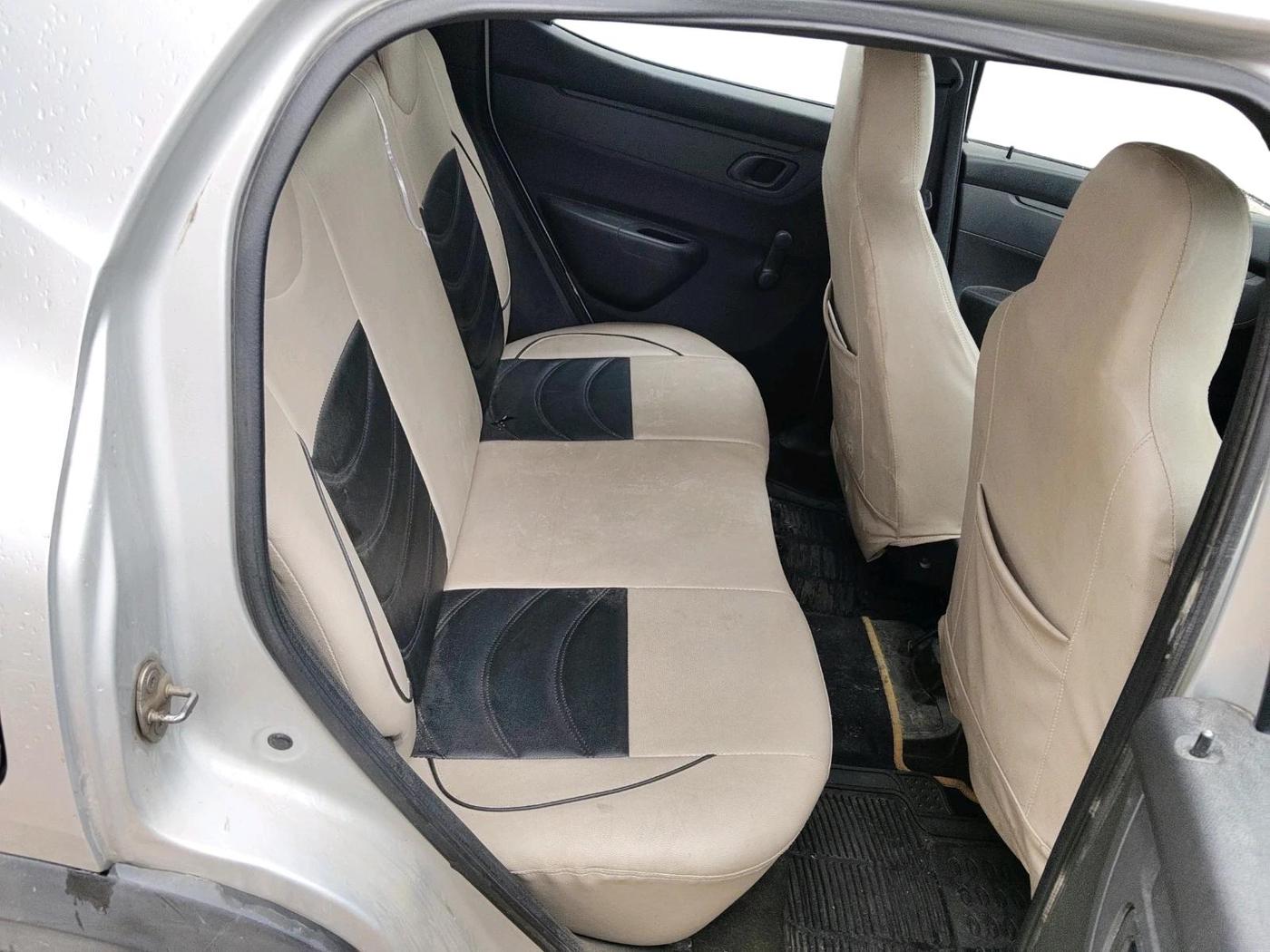 2018 Renault Kwid RXT 1.0, CNG, Manual, 87,080 km, interior