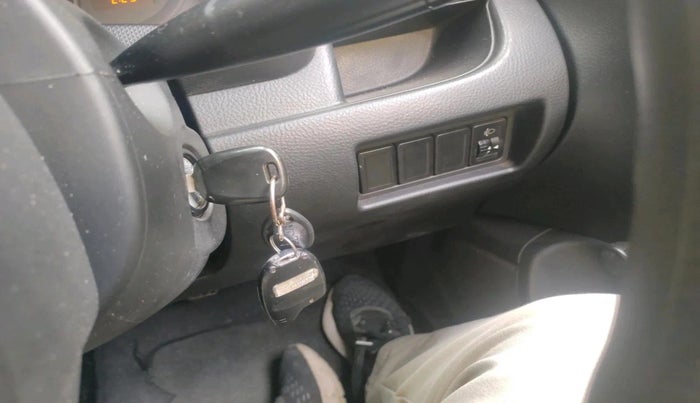 2011 Maruti Swift LXI, Petrol, Manual, 51,619 km, interior