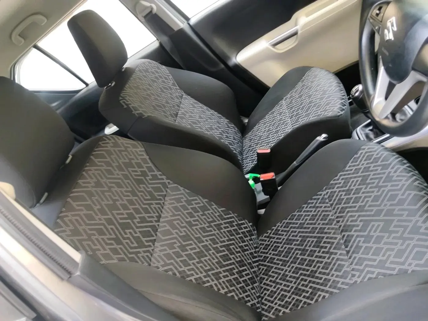 2020 Maruti IGNIS ZETA 1.2, Petrol, Manual, 43,135 km, interior