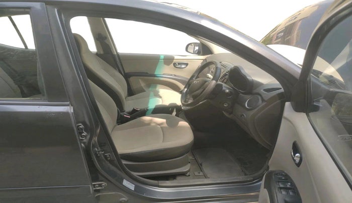 2011 Hyundai i10 SPORTZ 1.2, Petrol, Manual, 37,600 km, interior