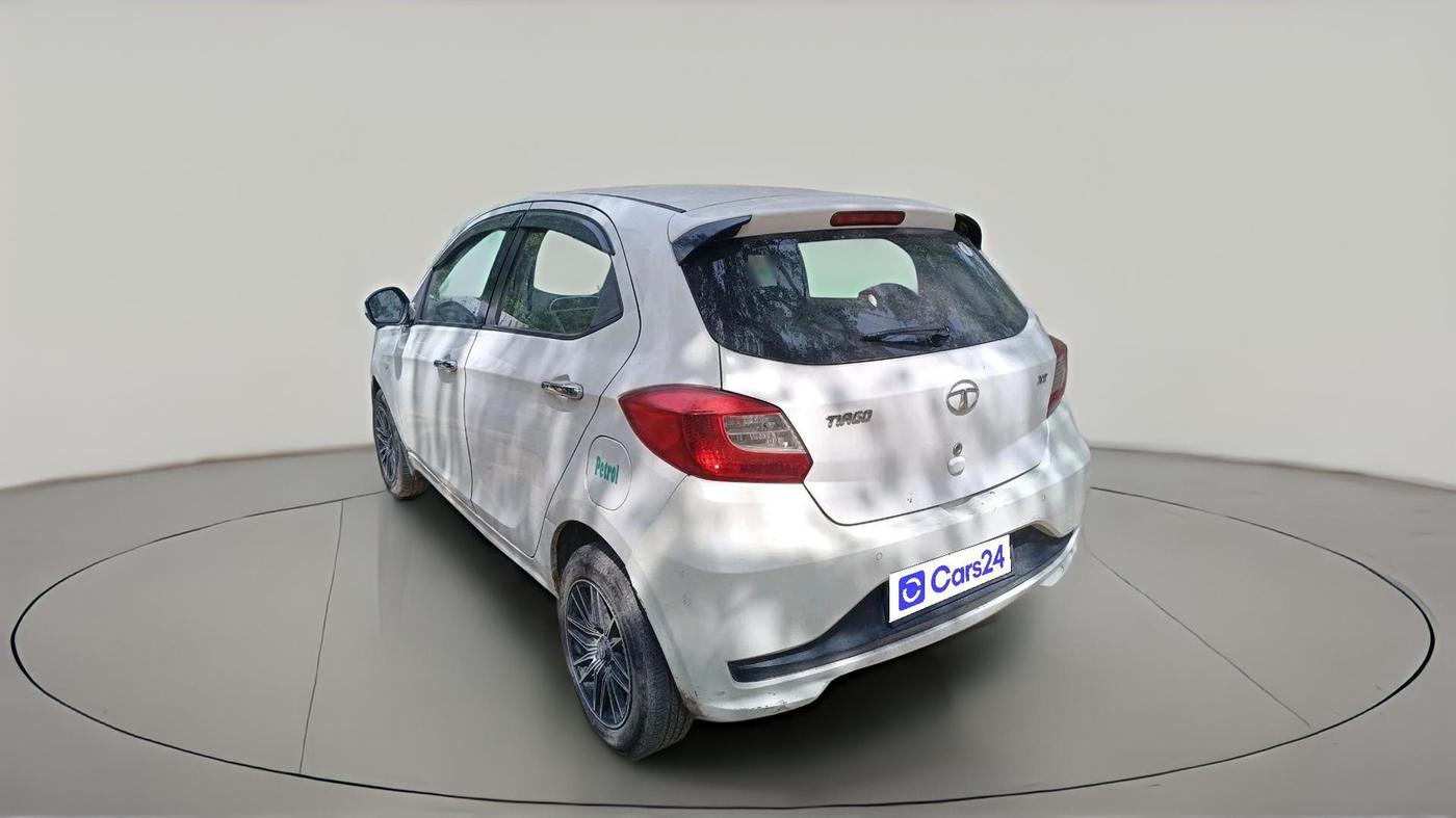 2016 Tata Tiago XT PETROL, CNG, Manual, 99,132 km, exterior