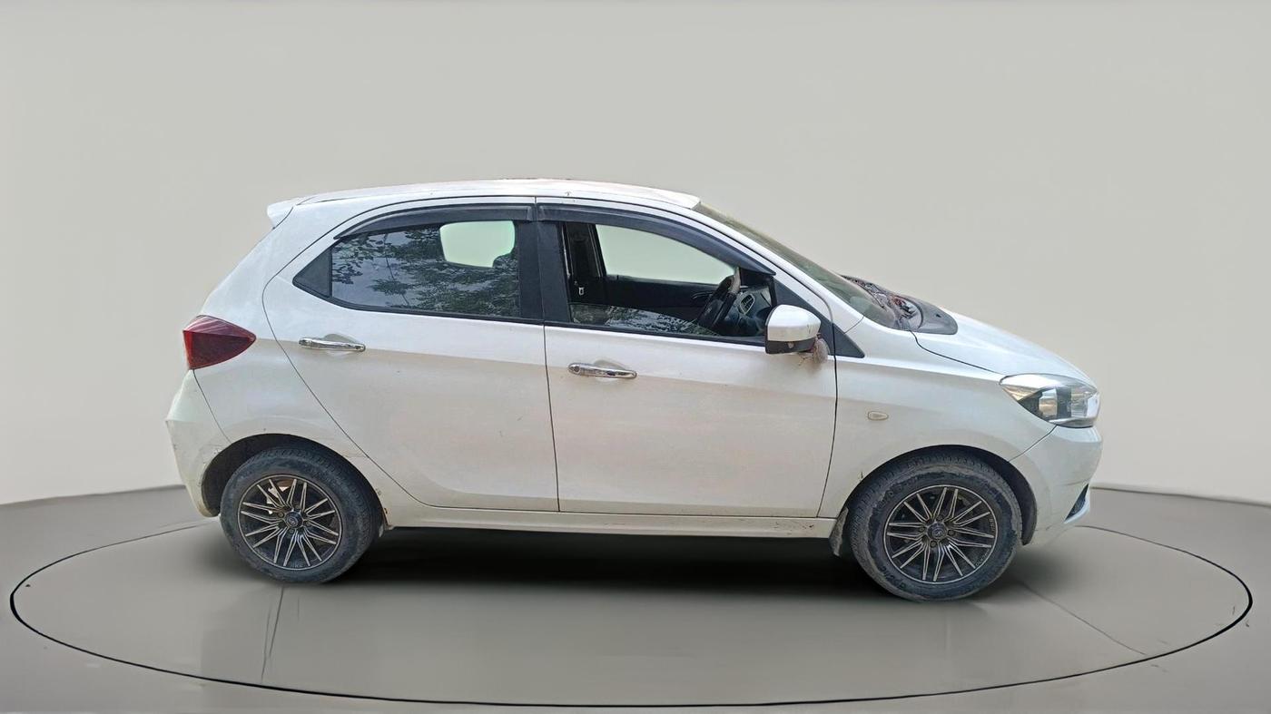 2016 Tata Tiago XT PETROL, CNG, Manual, 99,132 km, exterior