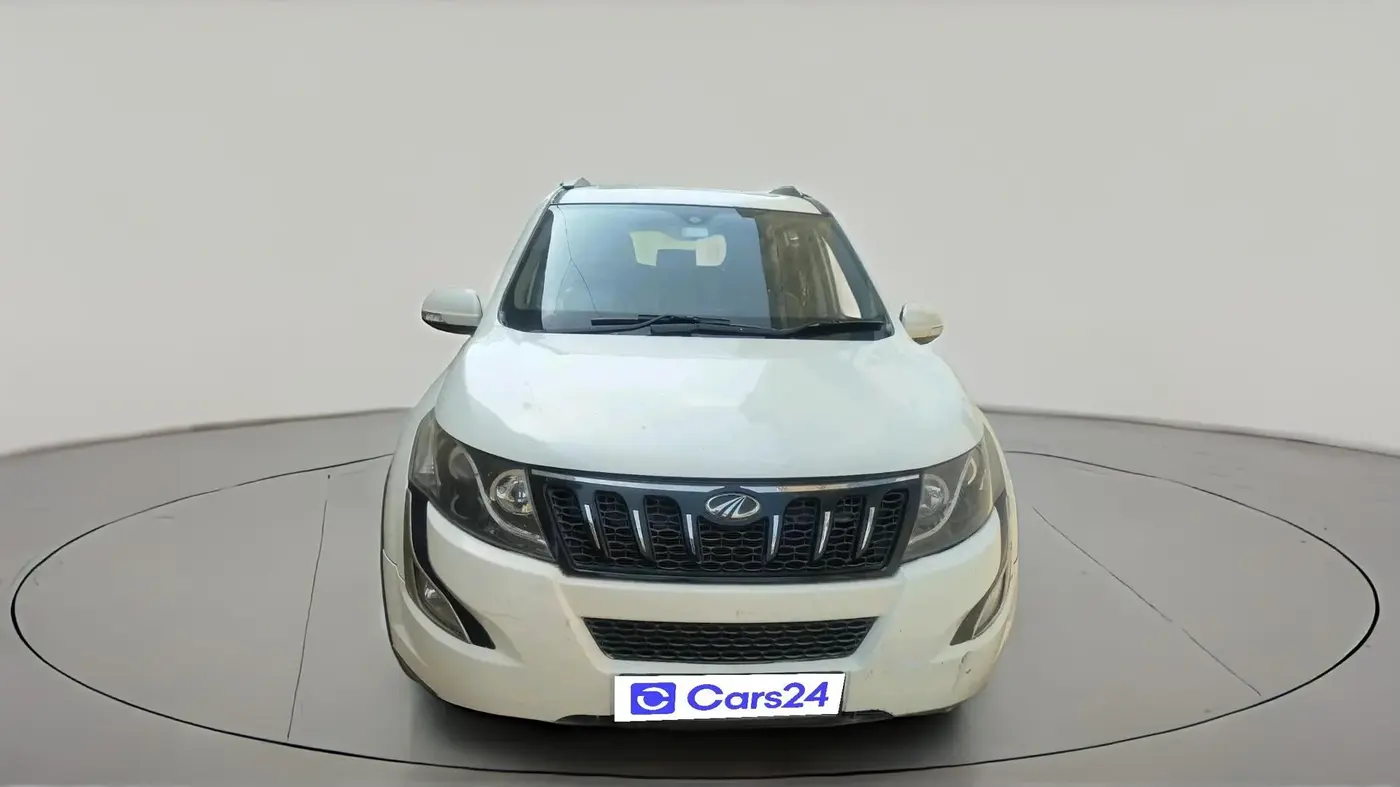 2017 Mahindra XUV500 W10, Diesel, Manual, 99,440 km, exterior