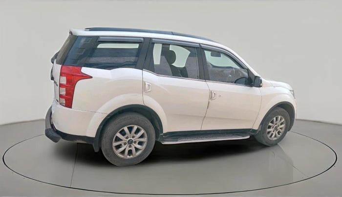 2017 Mahindra XUV500 W10, Diesel, Manual, 99,440 km, exterior
