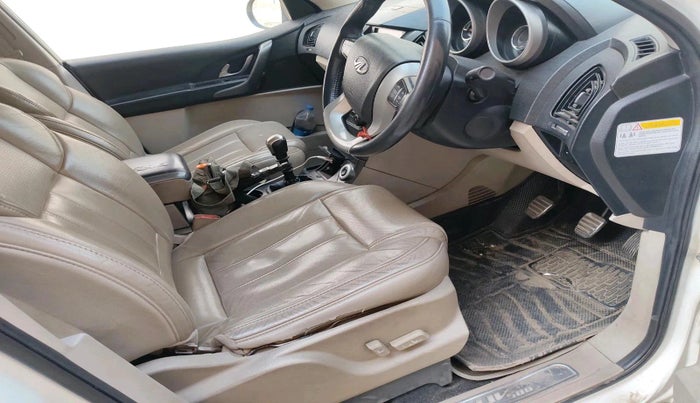 2017 Mahindra XUV500 W10, Diesel, Manual, 99,440 km, interior