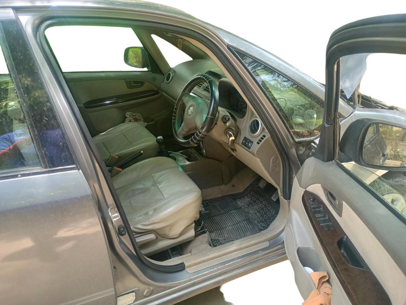 2011 Maruti SX4 VXI CNG, CNG, Manual, 1,44,824 km, interior