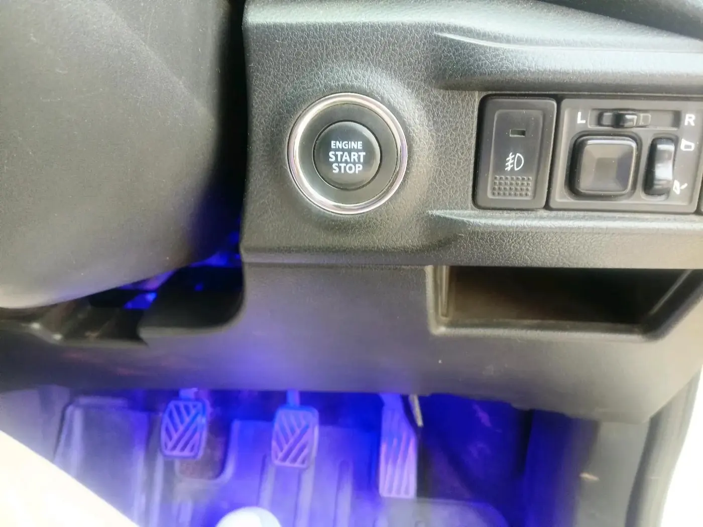 2020 Maruti Vitara Brezza ZXI, Petrol, Manual, 97,399 km, interior