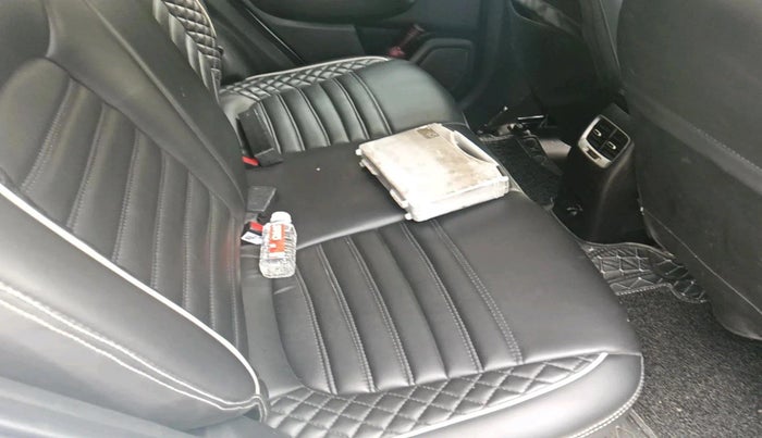 2021 Hyundai VENUE S+ 1.2, Petrol, Manual, 1,10,637 km, interior