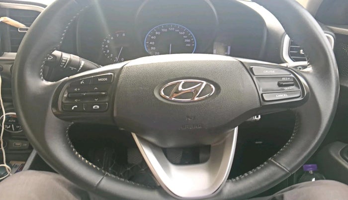 2021 Hyundai VENUE S+ 1.2, Petrol, Manual, 1,10,637 km, interior