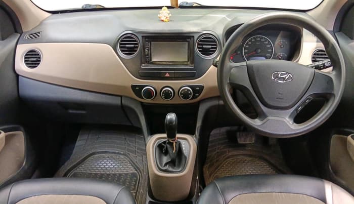 2017 Hyundai Grand i10 MAGNA AT 1.2 KAPPA VTVT, Petrol, Automatic, 40,629 km, interior