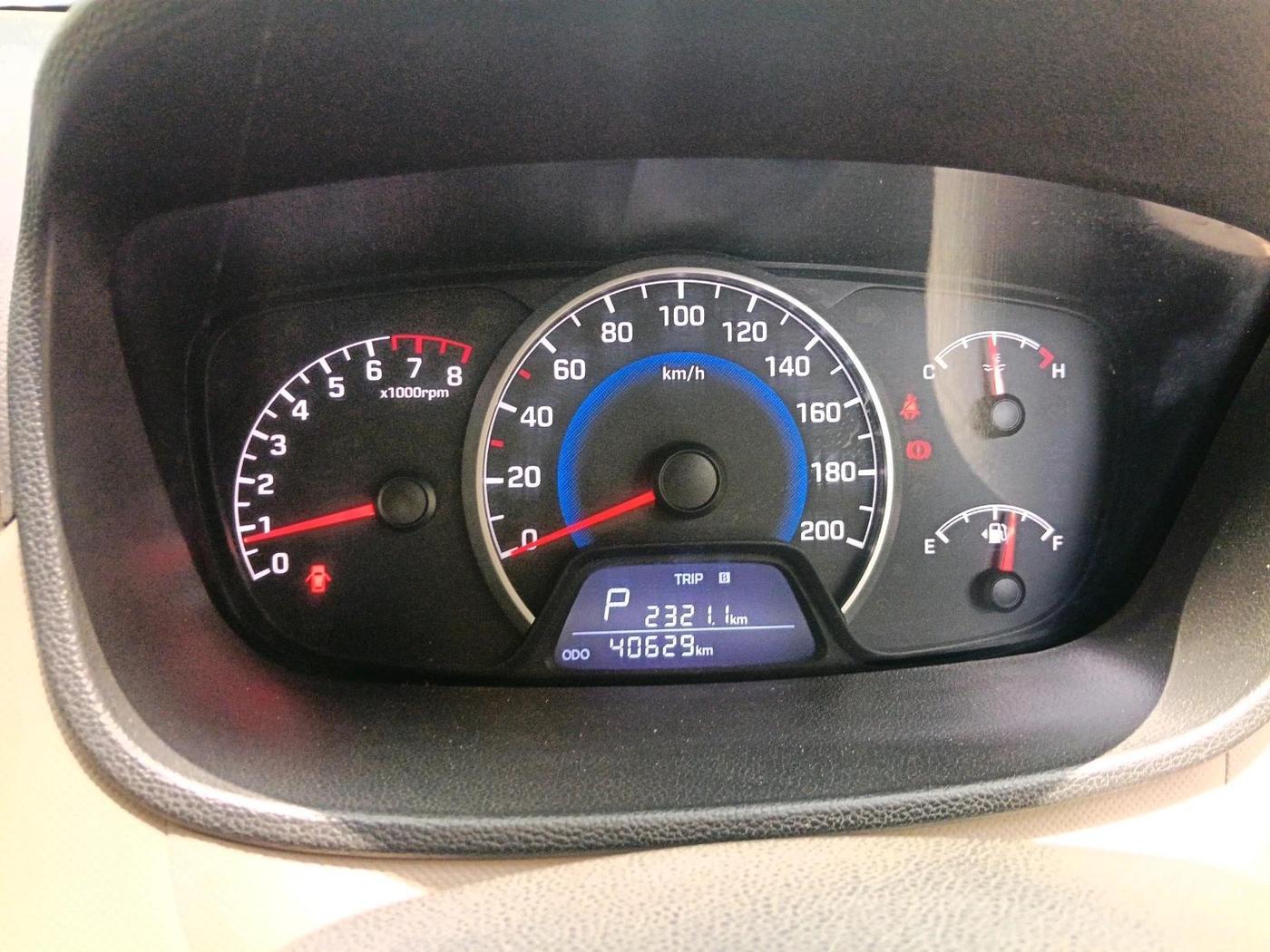 2017 Hyundai Grand i10 MAGNA AT 1.2 KAPPA VTVT, Petrol, Automatic, 40,630 km, interior