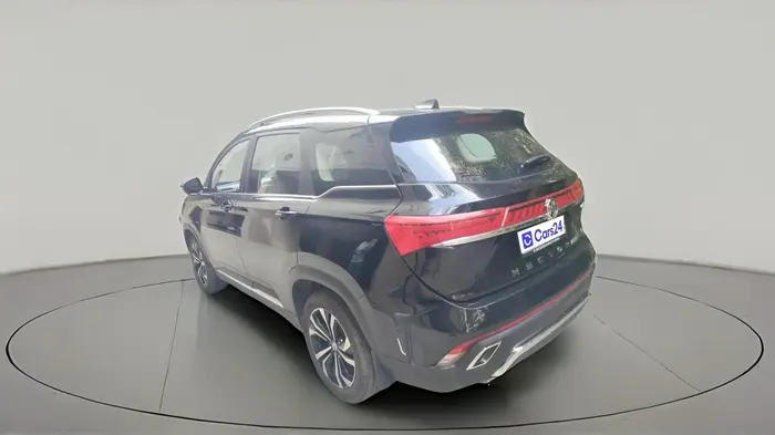 2024 MG HECTOR PLUS SAVVY PRO 1.5 TURBO CVT 7 STR, Petrol, Automatic, 19,753 km, exterior