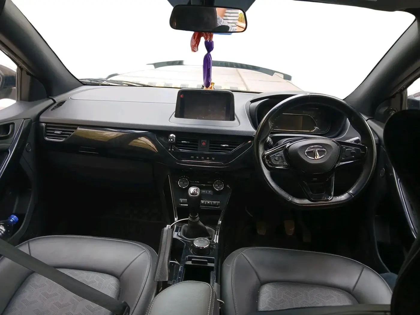 2022 Tata NEXON XZ PLUS (O) PETROL DARK EDITION, Petrol, Manual, 40,828 km, interior