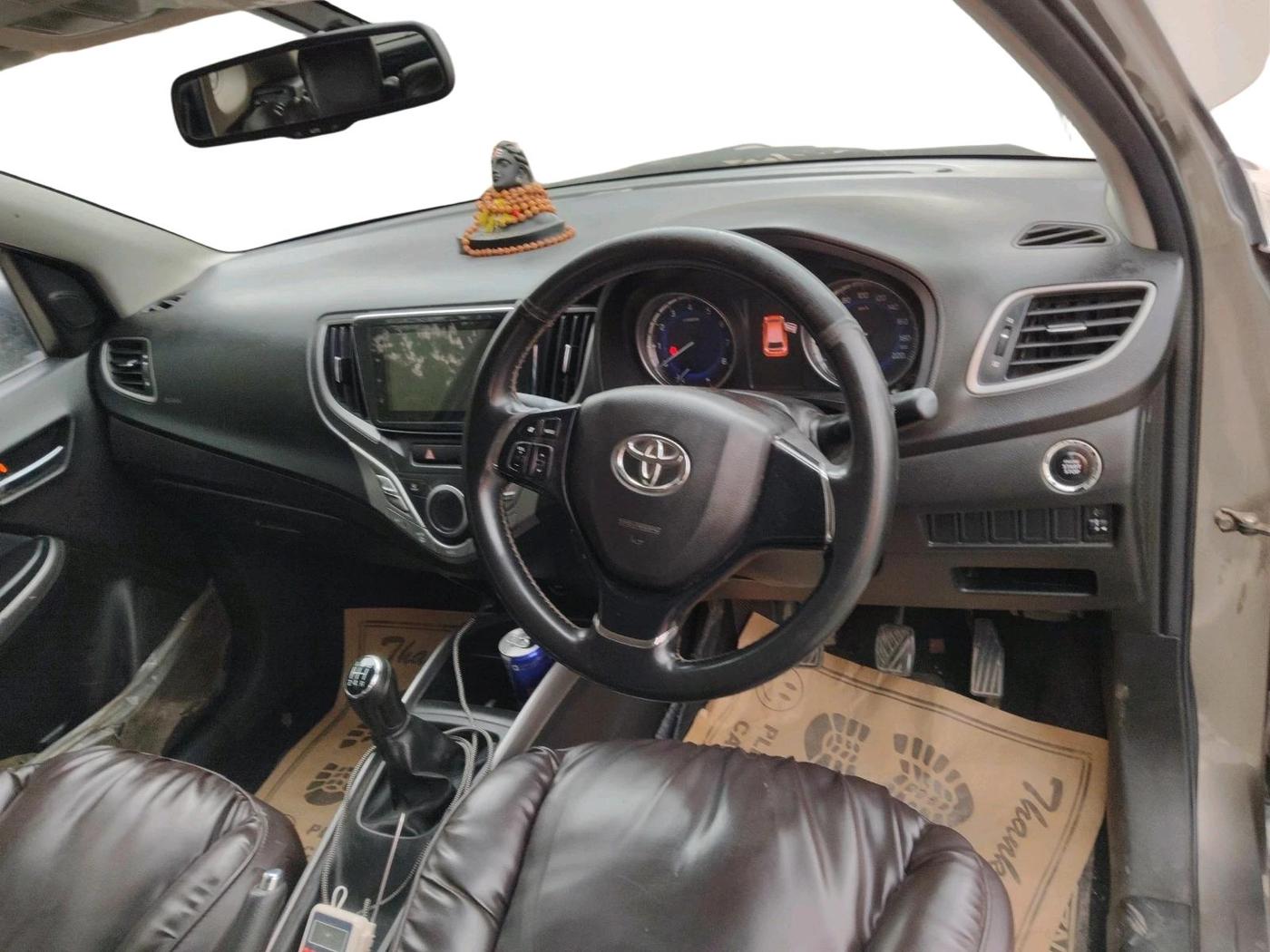 2022 Toyota Glanza G, Petrol, Manual, 97,367 km, interior