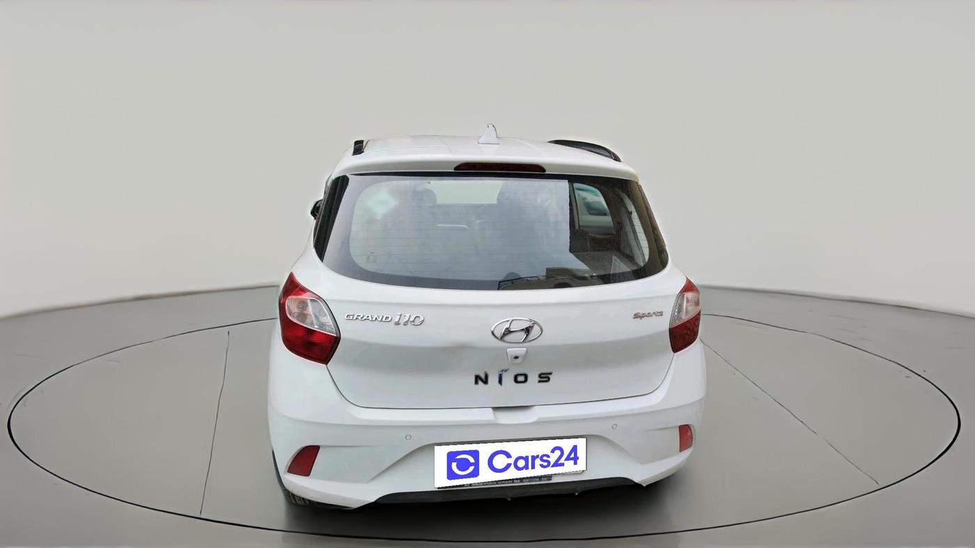 2022 Hyundai GRAND I10 NIOS SPORTZ 1.2 KAPPA VTVT CNG, CNG, Manual, 84,147 km, exterior