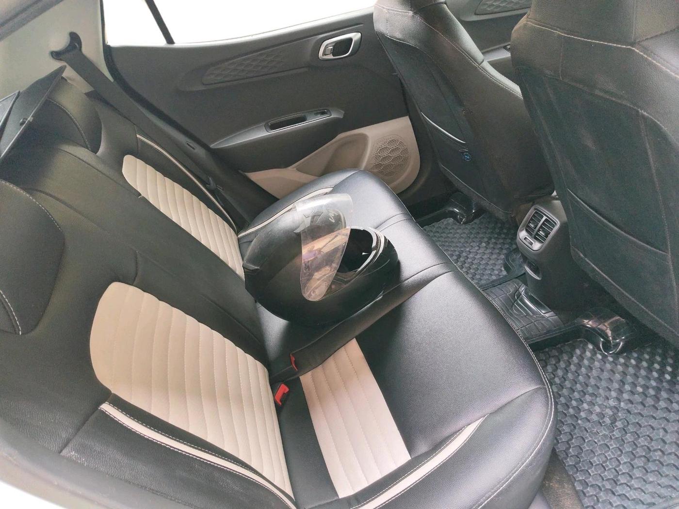 2022 Hyundai GRAND I10 NIOS SPORTZ 1.2 KAPPA VTVT CNG, CNG, Manual, 84,147 km, interior
