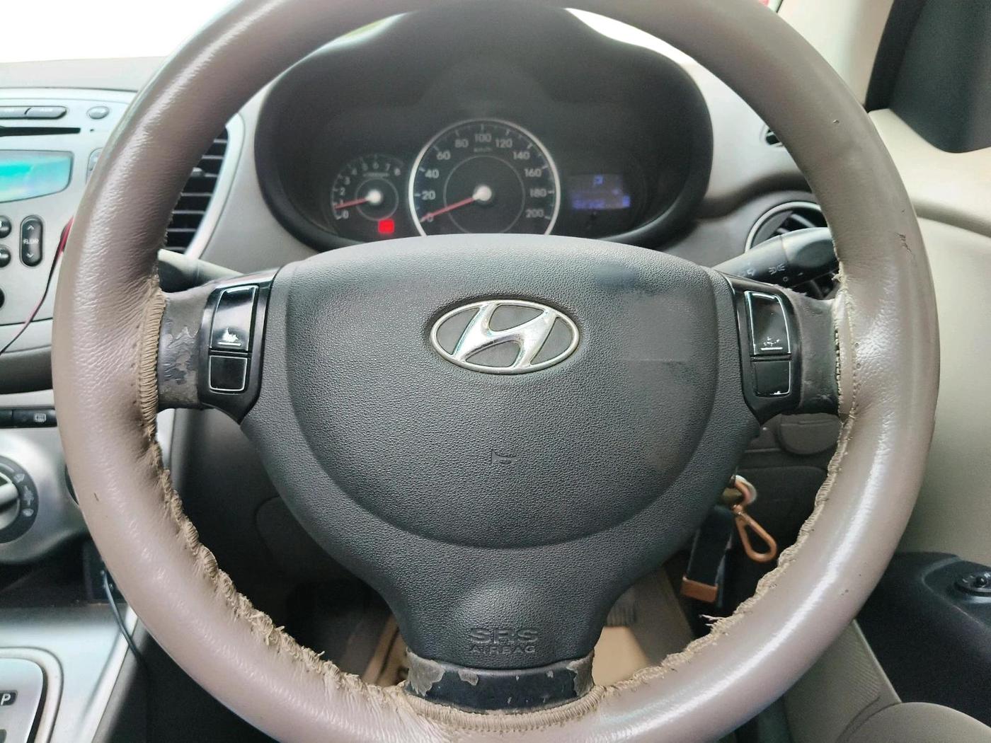 2011 Hyundai i10 ASTA 1.2 AT SUNROOF, Petrol, Automatic, 1,62,902 km, interior