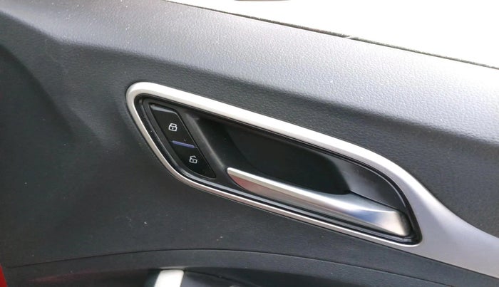 2022 MG ASTOR SMART 1.5 CVT, Petrol, Automatic, 55,311 km, interior