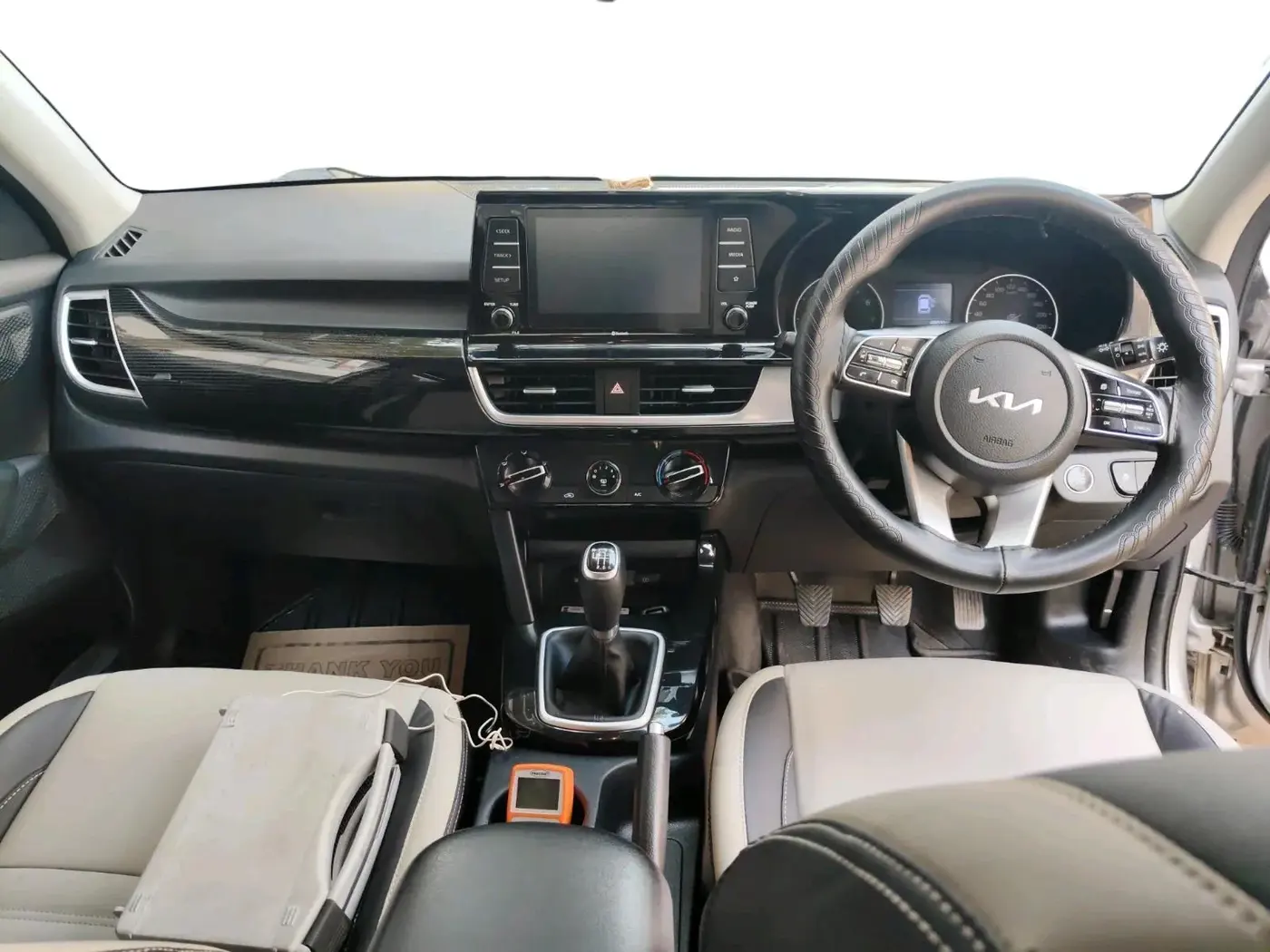 2022 KIA SELTOS HTK PLUS 1.5, Petrol, Manual, 44,600 km, interior