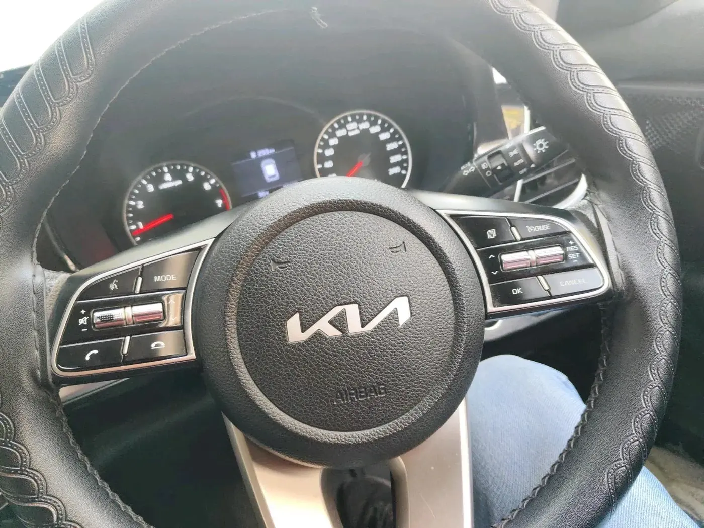 2022 KIA SELTOS HTK PLUS 1.5, Petrol, Manual, 44,600 km, interior