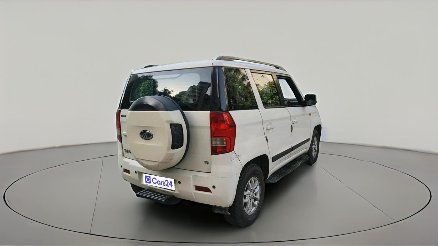 2016 Mahindra TUV300 T8, Diesel, Manual, 86,987 km, exterior