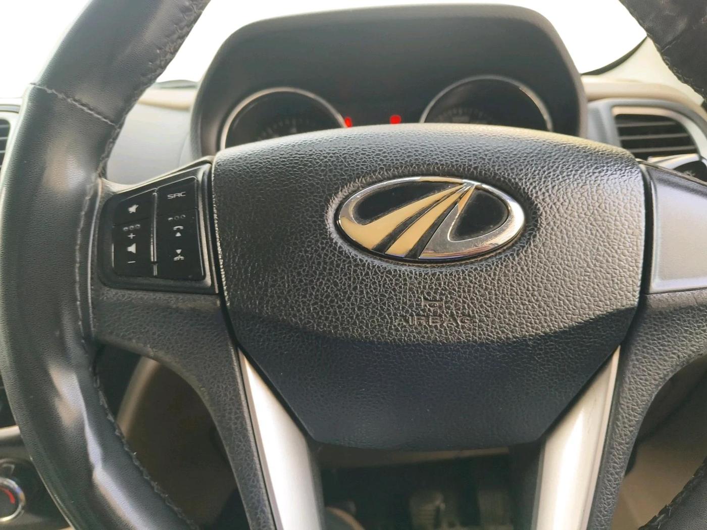 2016 Mahindra TUV300 T8, Diesel, Manual, 86,987 km, interior