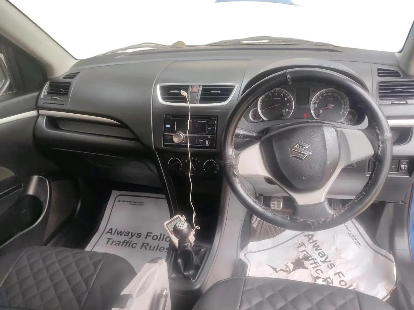 2013 Maruti Swift VXI, Petrol, Manual, 1,09,706 km, interior