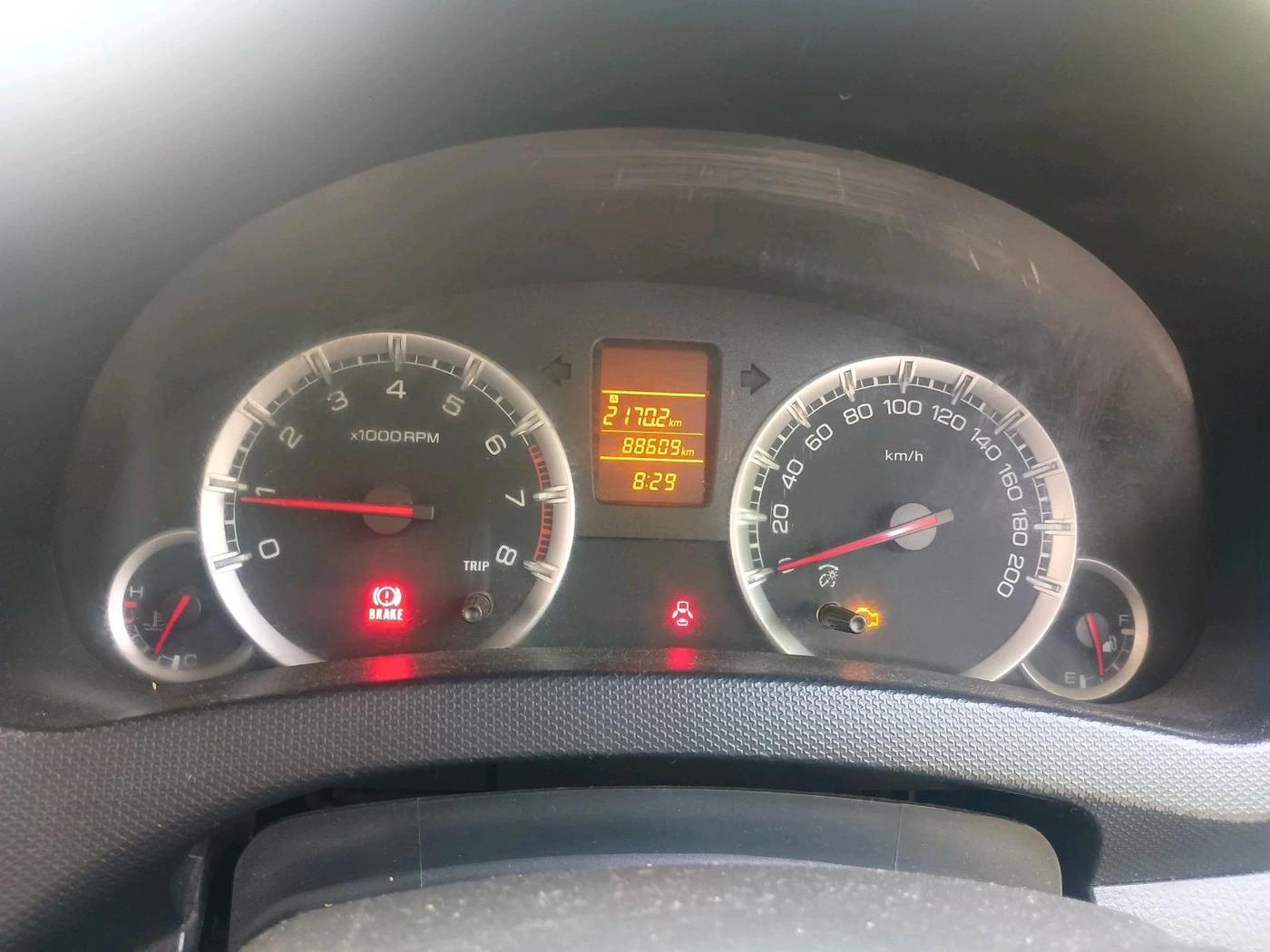 2013 Maruti Swift VXI, CNG, Manual, 88,609 km, interior