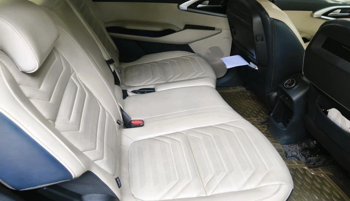 2022 KIA CARENS LUXURY PLUS 1.4 PETROL DCT 7 STR, Petrol, Automatic, 64,546 km, interior