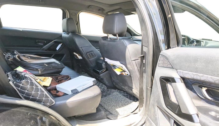 2023 Tata Safari XZA PLUS O 7STR, Diesel, Automatic, 68,061 km, interior