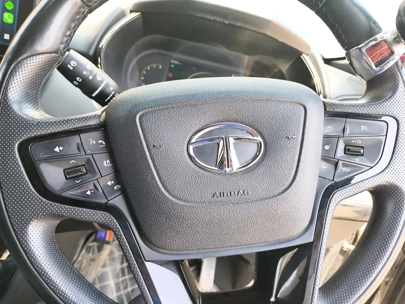 2023 Tata Safari XZA PLUS O 7STR, Diesel, Automatic, 68,061 km, interior