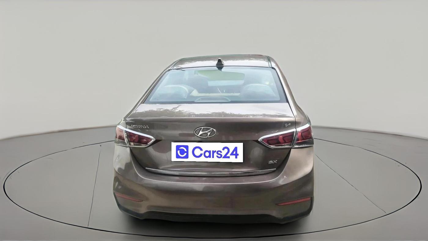 2017 Hyundai Verna 1.6 VTVT SX, Petrol, Manual, 1,01,458 km, exterior