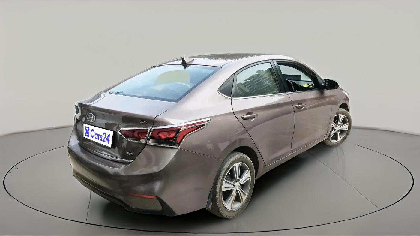 2017 Hyundai Verna 1.6 VTVT SX, Petrol, Manual, 1,01,458 km, exterior