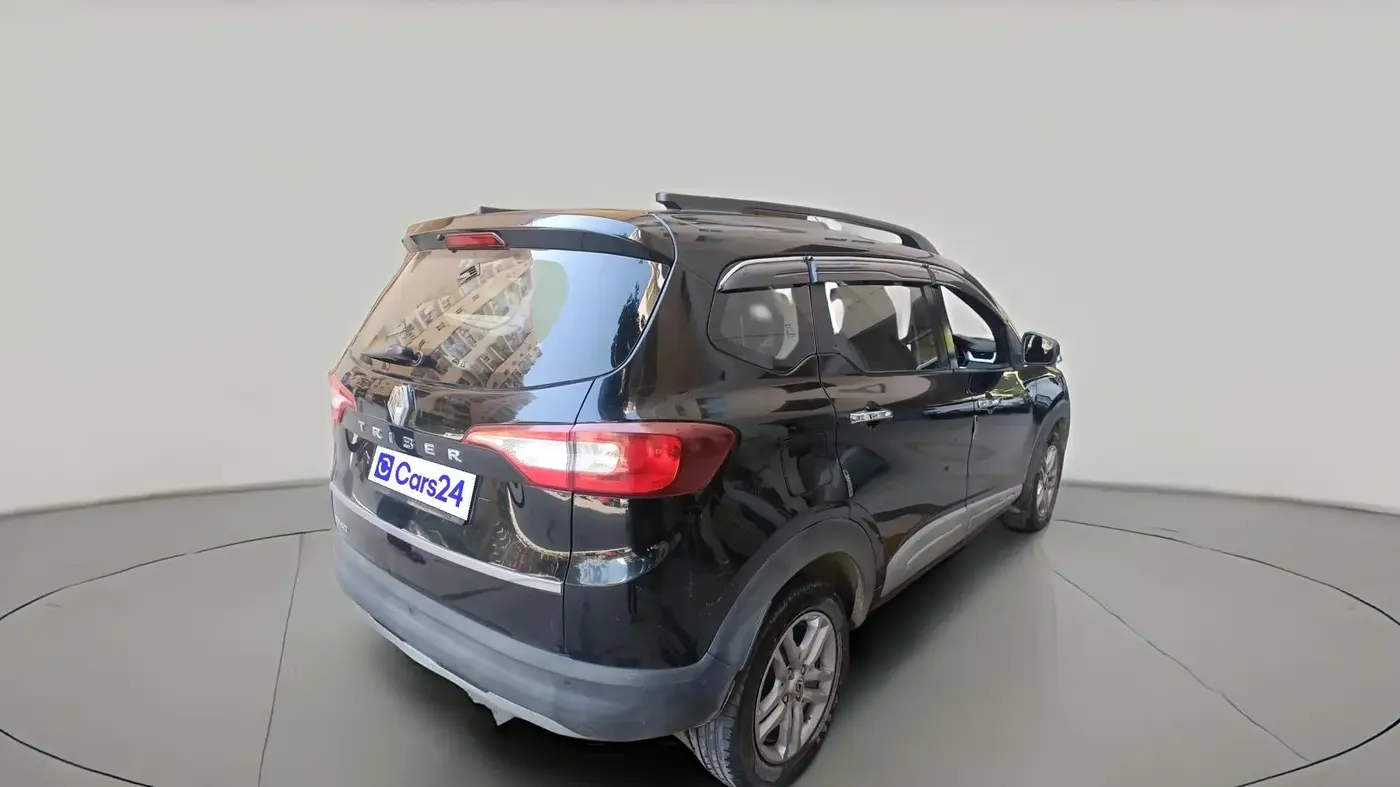 2023 Renault TRIBER RXZ AMT Urban Night Limited Edition , CNG, Automatic, 7,00,000 km, exterior