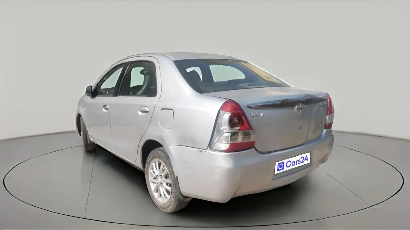 2011 Toyota Etios V, Petrol, Manual, 2,30,061 km, exterior