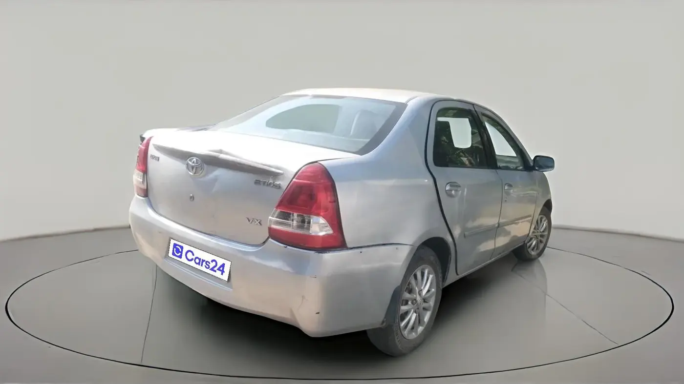 2011 Toyota Etios V, Petrol, Manual, 2,30,061 km, exterior