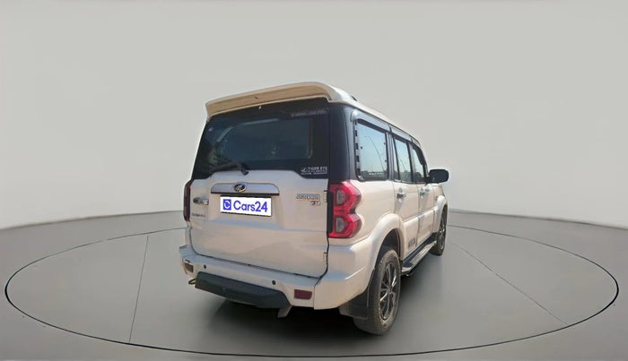 2018 Mahindra Scorpio S7, Diesel, Manual, 1,29,968 km, exterior