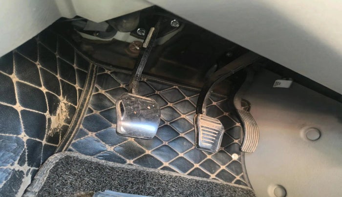 2018 Mahindra Scorpio S7, Diesel, Manual, 1,29,968 km, interior