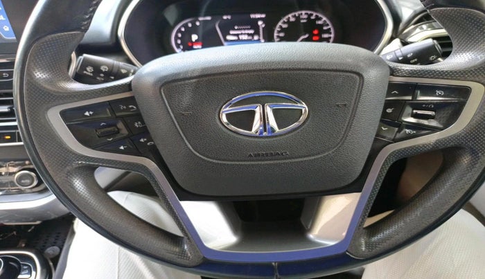 2022 Tata Safari XZA PLUS, Diesel, Automatic, 52,766 km, interior