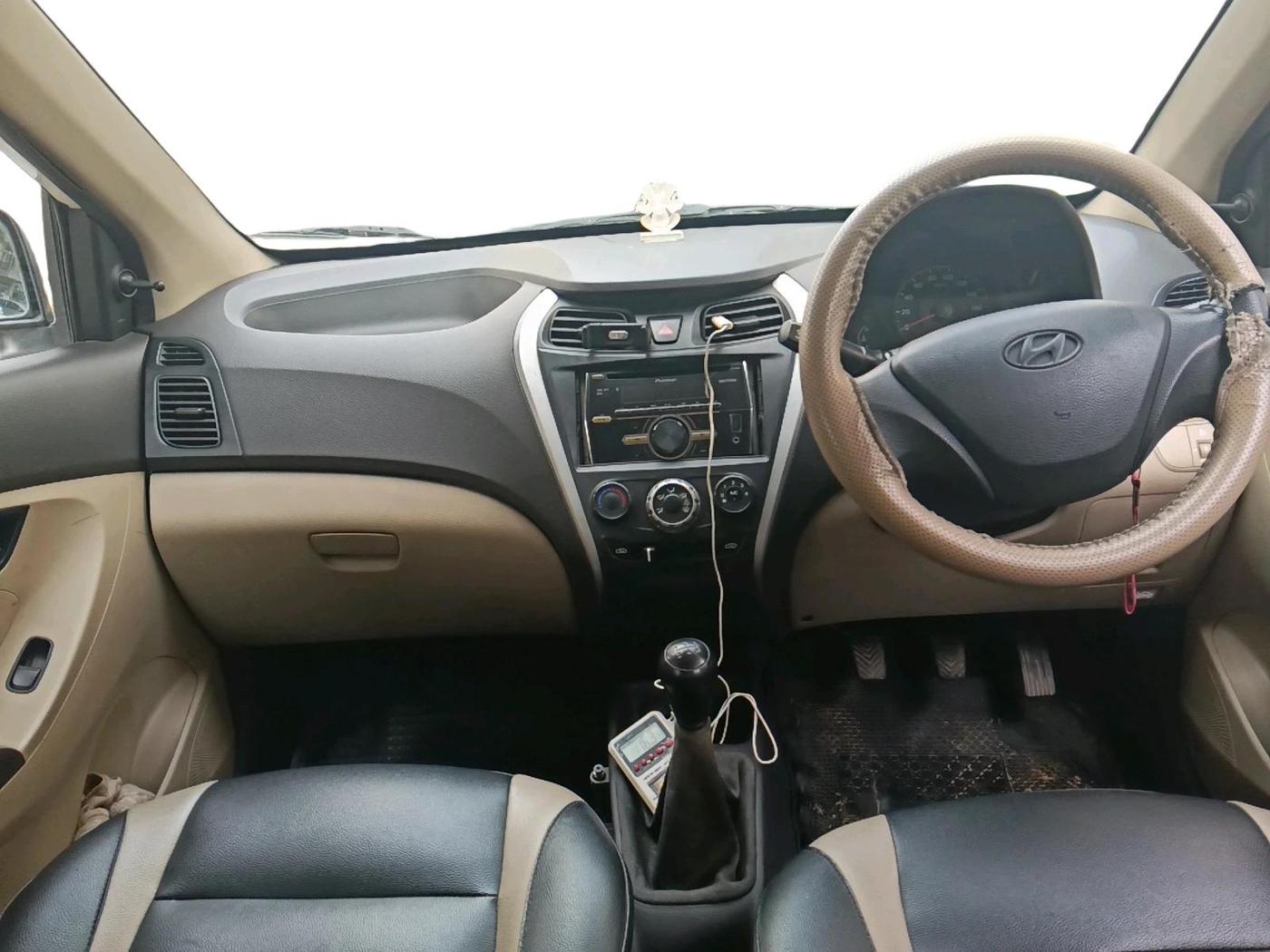 2014 Hyundai Eon ERA +, Petrol, Manual, 90,901 km, interior