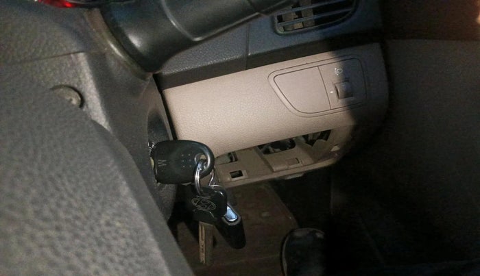 2012 Hyundai Eon MAGNA +, Petrol, Manual, 54,773 km, interior