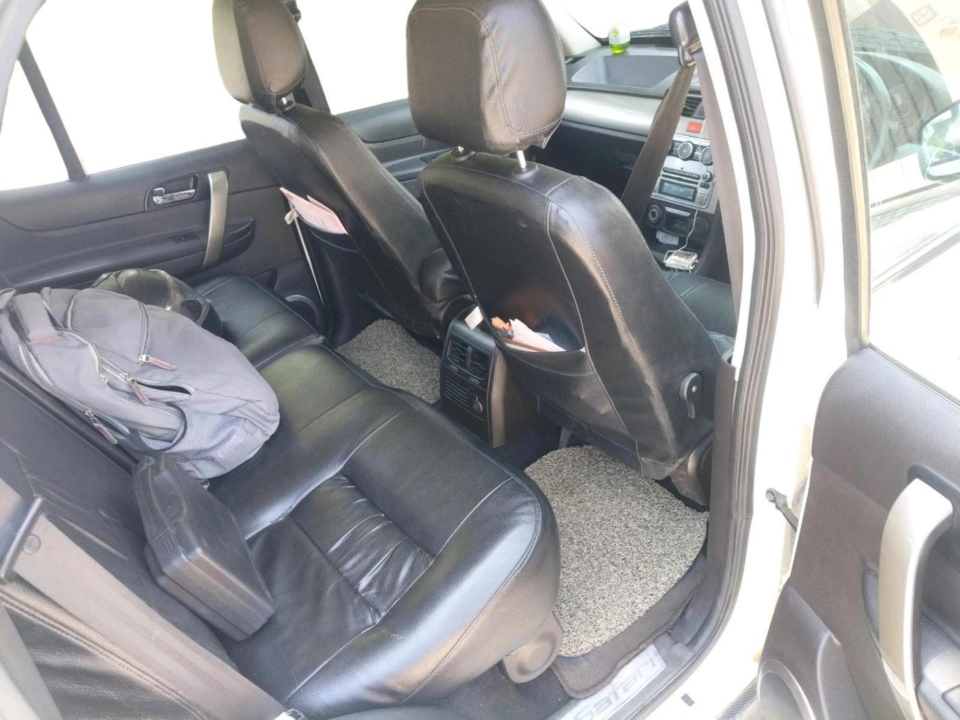 2016 Tata Safari Storme 2.2 EX 4X2, Diesel, Manual, 1,07,056 km, interior