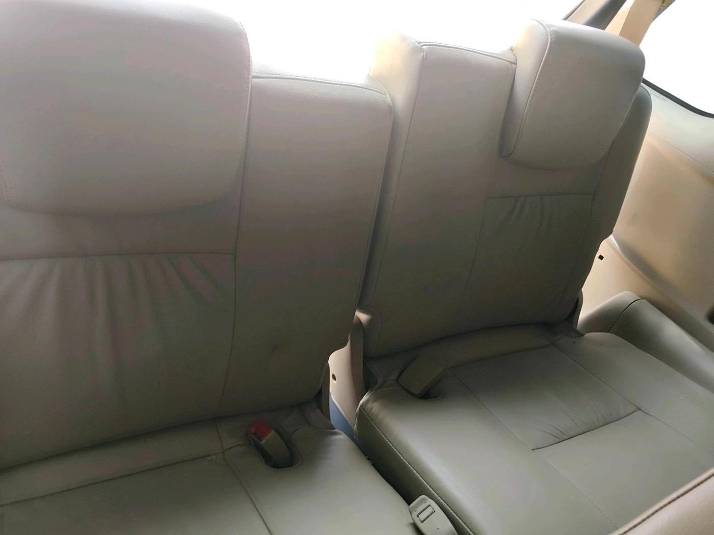 2014 Toyota Fortuner 3.0 4X2 AT, Diesel, Automatic, 1,24,613 km, interior