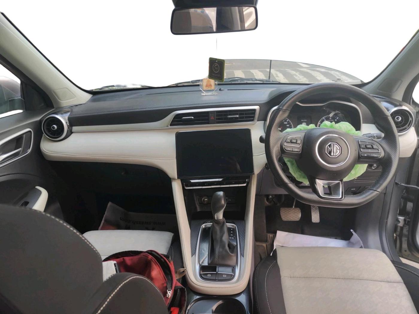 2023 MG ASTOR SUPER 1.5 CVT, Petrol, Automatic, 17,800 km, interior