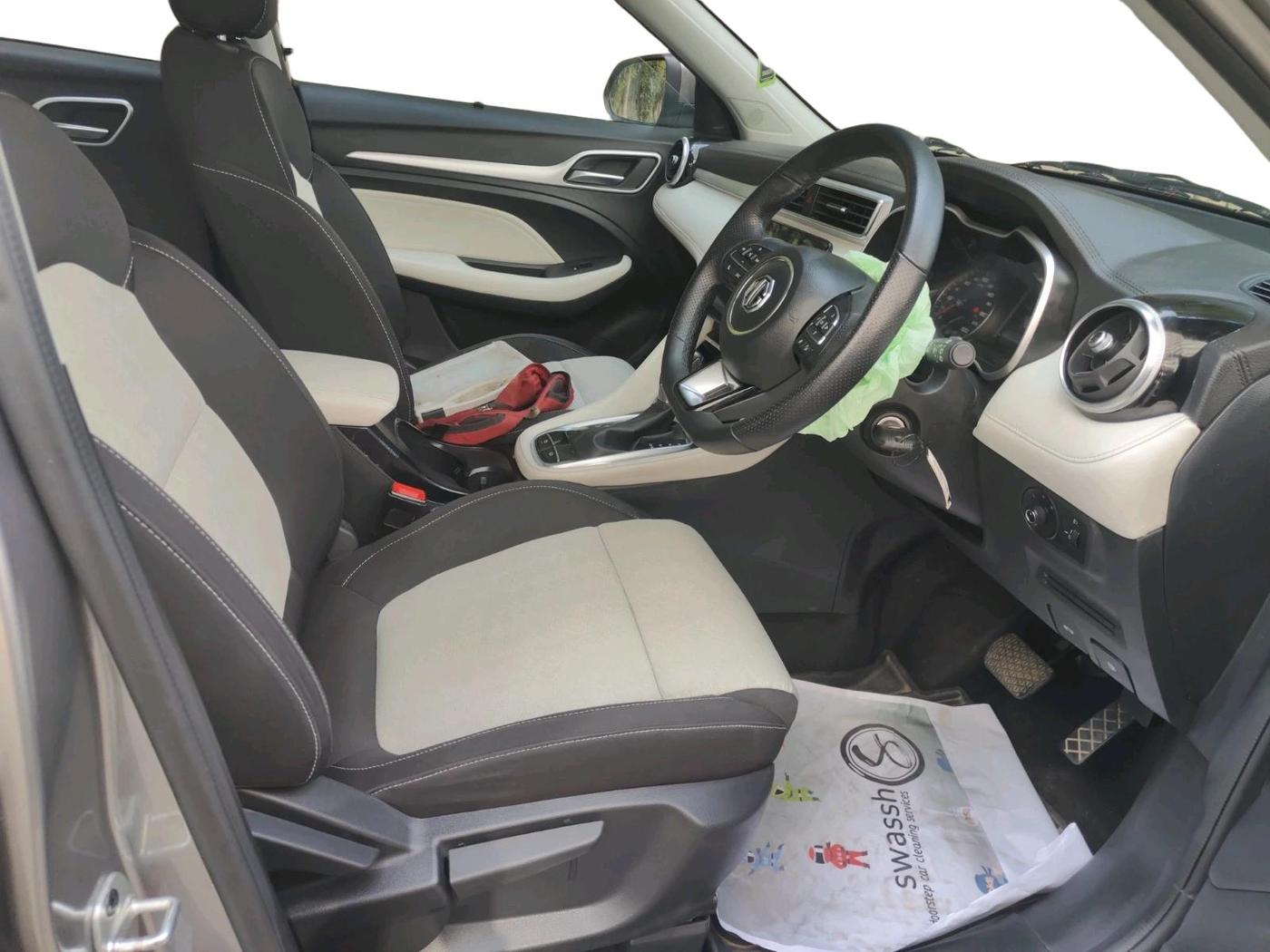 2023 MG ASTOR SUPER 1.5 CVT, Petrol, Automatic, 17,800 km, interior