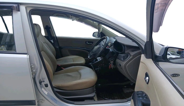 2013 Hyundai i10 MAGNA 1.2, CNG, Manual, 80,607 km, interior