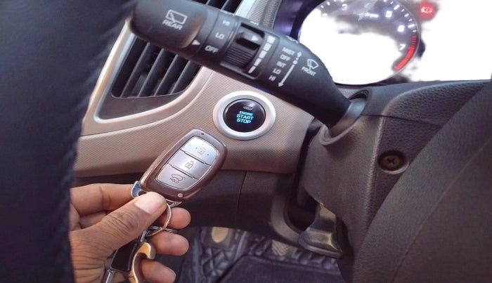 2017 Hyundai Creta SX PLUS 1.6 PETROL, Petrol, Manual, 90,736 km, interior