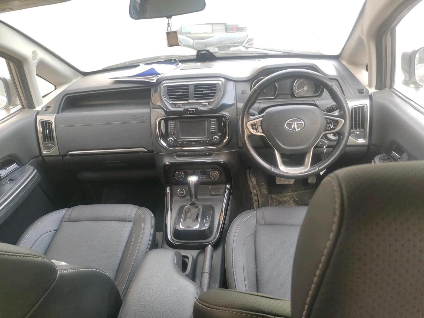 2017 Tata Hexa XTA 4X2 7 STR, Diesel, Automatic, 54,538 km, interior